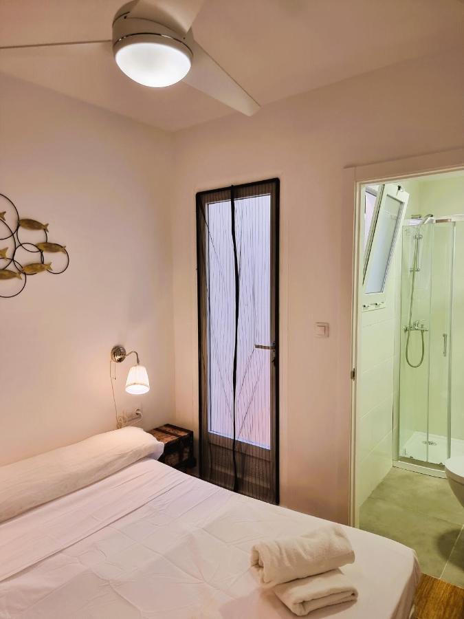 Claudia Tourist Apartment Alicante Esterno foto