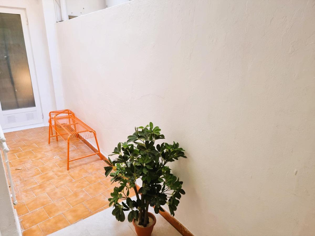Claudia Tourist Apartment Alicante Esterno foto