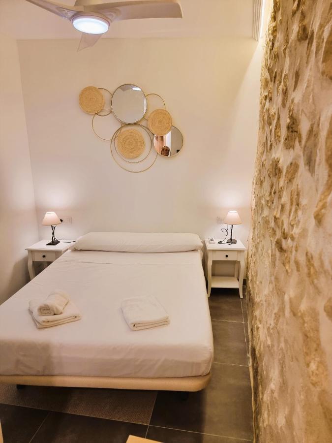 Claudia Tourist Apartment Alicante Esterno foto